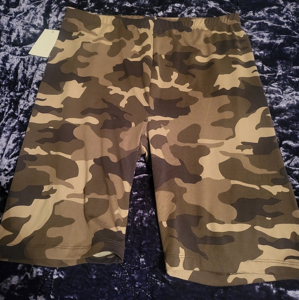 2X Zenana Olive Camo Biker Shorts